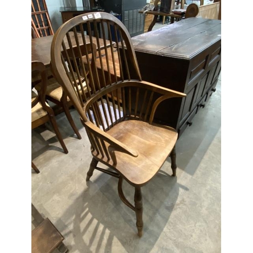 62 - 20th century oak Windsor chair 55W