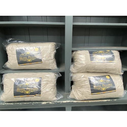 151 - 4 pairs of hollow fibre hotel pillows (new)