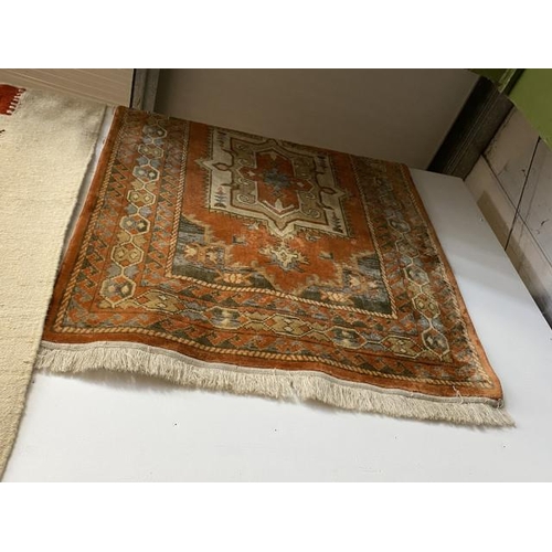 28 - Persian Qashqai style rug 180 x 122cm