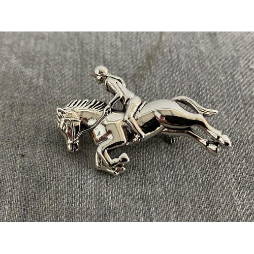 312 - Silver Equine brooch