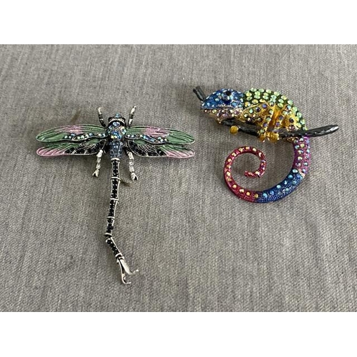 318 - Large articulated dragonfly brooch and chameleon brooch