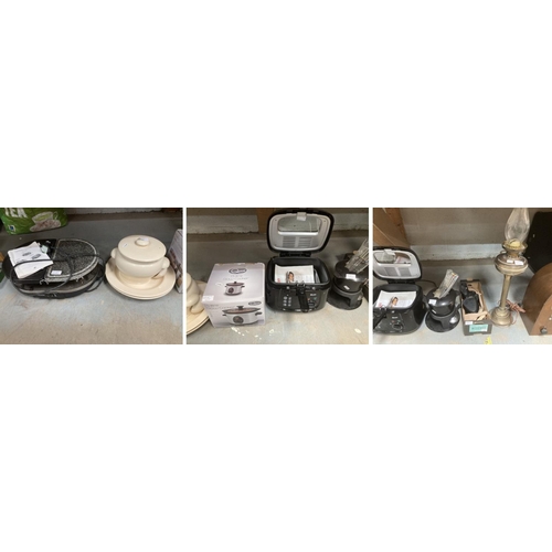 458 - Andrew James raclette, 1.5L slow cooker (NEW), cast fondue set, brass oil lamp, Swan 2.5L fryer etc.