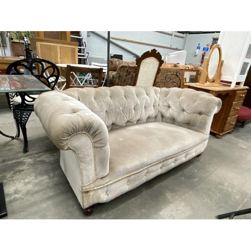 93 - Victorian upholstered button back settee 165W