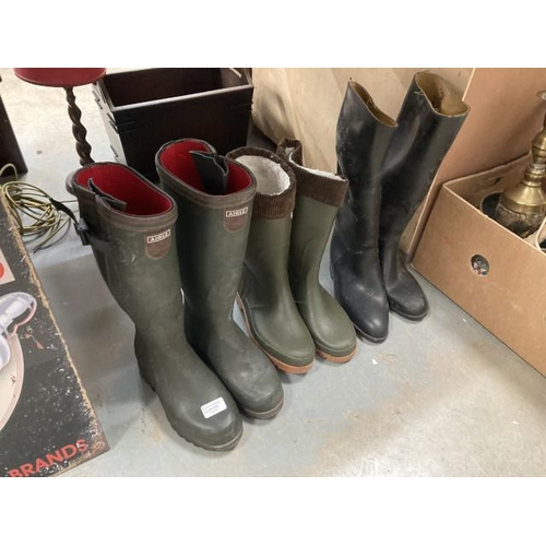 422 - 2 pairs of wellington boots (Aigle size 38 & Rontani size 8) & pair of Aigle riding boots size 7