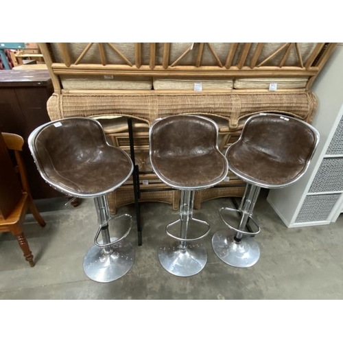 113 - 3 Timothy Oulton style 'Aviation' bar stools with chrome studded detail 104H 46W