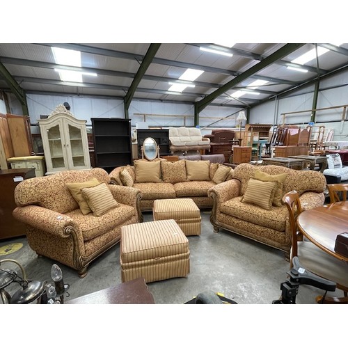 170 - Good quality ‘Duresta’ 3 piece suite (2 armchairs 142W & settee 260W) and 2 box footstools 40H 70W 6... 