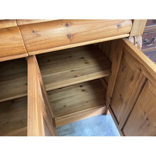 149 - Good quality pine dresser base with 3 drawers and 3 doors 91H 154W 50D