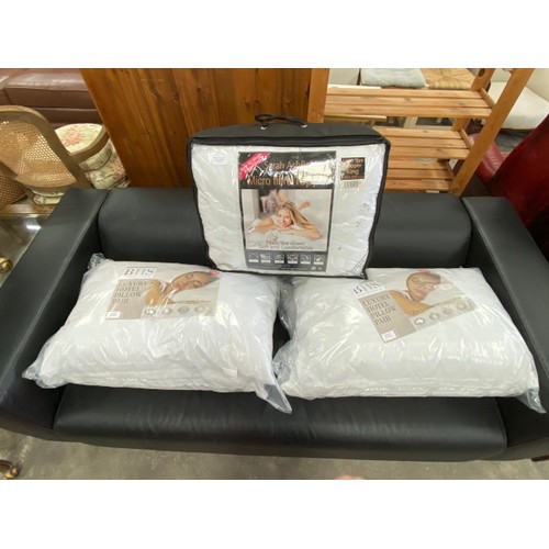 183 - 2 pairs of luxury hotel pillows and a Sarah Ashfield micro fibre king size mattress topper