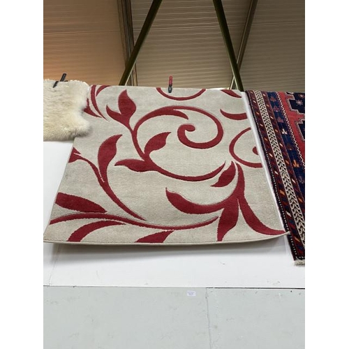 210 - Cream and red patterned rug by Asiatic London 120 x 170cm