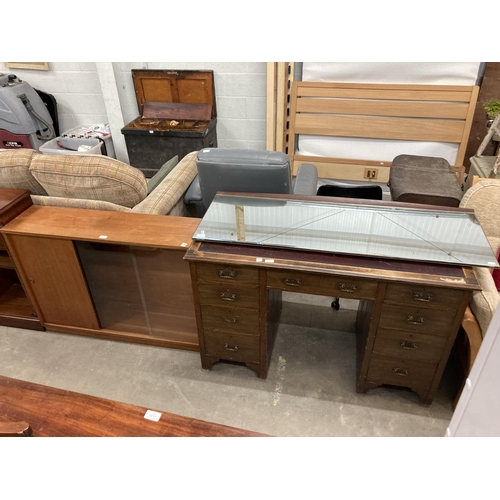 33 - Edwardian oak desk with burgundy leather inset 81H 122W 58D, Mid century ‘Roseberry’ teak bookcase 7... 