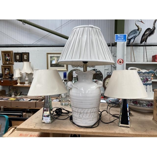 479 - Pair of mirrored table lamps & a ceramic table lamp all with shades