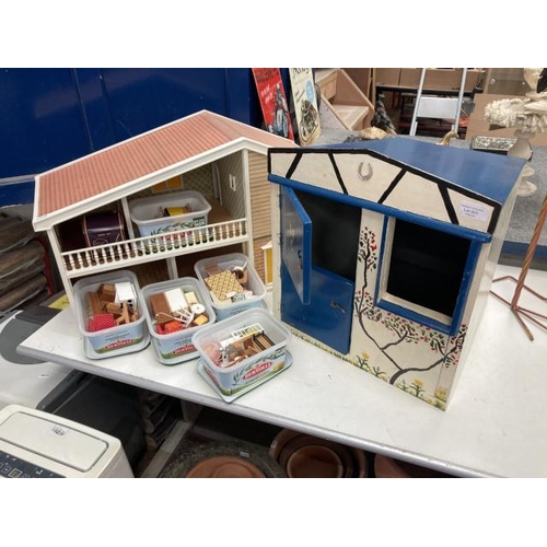 521 - Hand made wooden toy stable 46H 42W 43D and a doll's house 