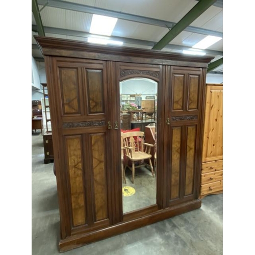 152 - Victorian walnut triple wardrobe 208H 189W 48D