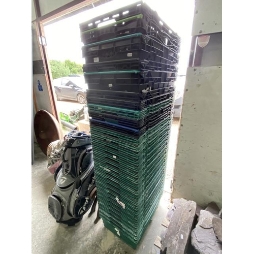 189 - 30 stacking crates