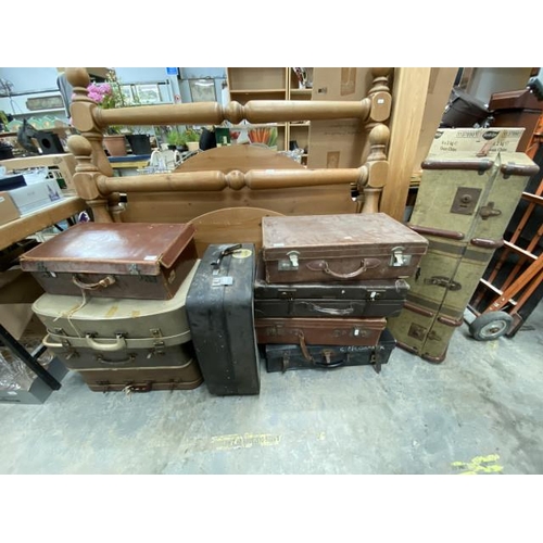 220 - 9 assorted vintage travelling cases including Antler, Revelation and one trunk