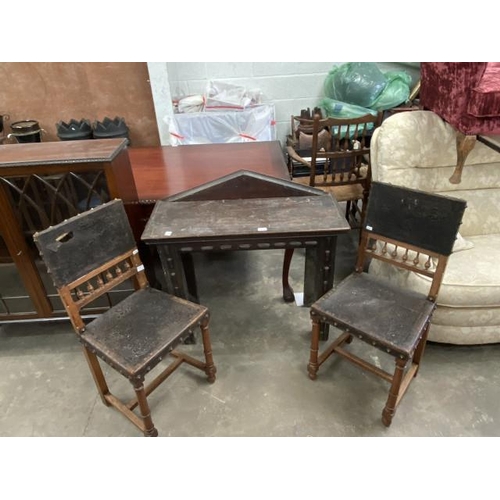 34 - Early 20th century Gothic style oak hall table 89H 92W 38D and 2 Portuguese oak chairs