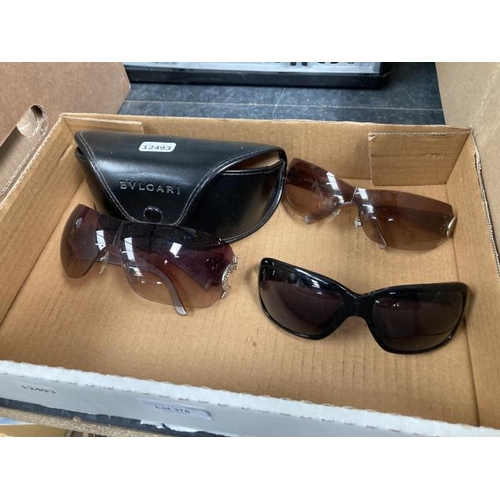 376 - 3 pairs of Bvlgari sunglasses inc.653B diamante sunglasses with case, 639 sunglasses & 862 sunglasse... 