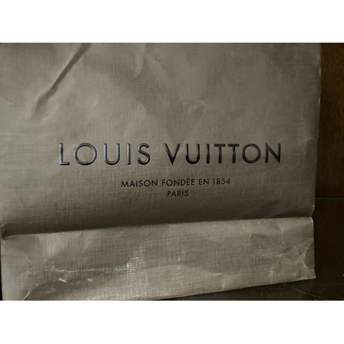 399 - Louis Vuitton Alexander M60047 purse wallet with dust bag, box and carry bag (used condition)