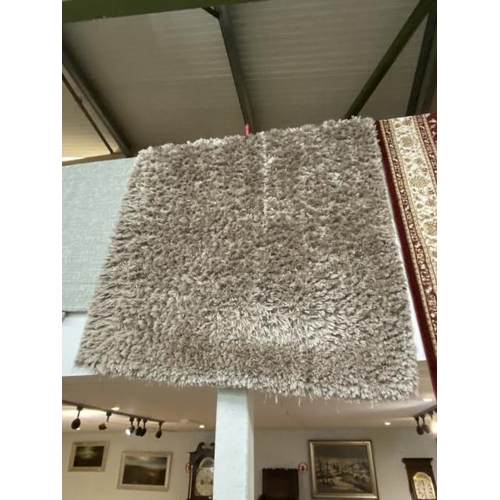 131 - Grey shag pile rug 240 x 160cm