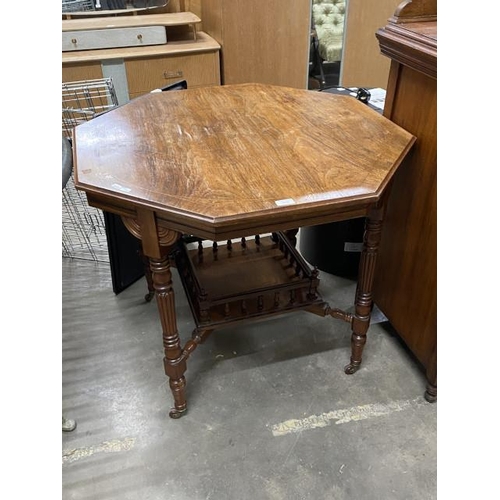 51 - Victorian mahogany octagonal occasional table 75H 89W 89D