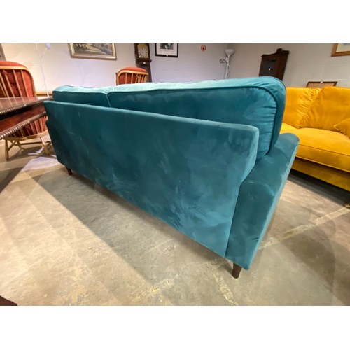 130 - Payton teal velvet settee, in excellent condition 200W (NEW)