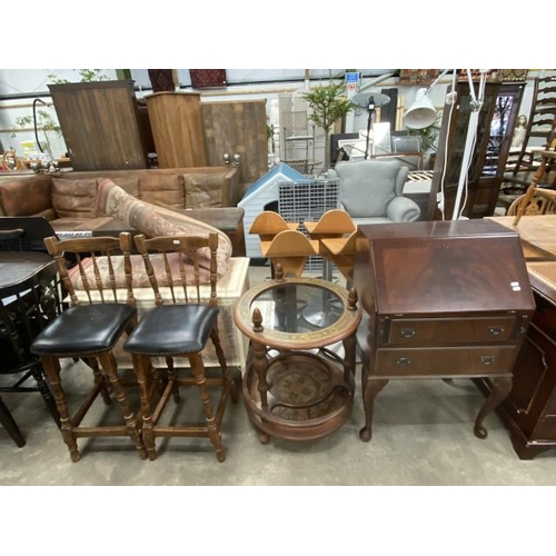 156 - Oak circular table 77H 107cm diameter, 2 bar stools, mahogany bureau 99H 61W 42D, bar table 79H 60cm... 