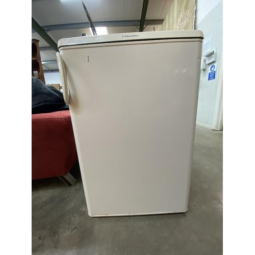 204 - Electrolux under counter fridge 60W