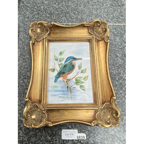 279 - Gilt framed Joan Linton watercolour on tile of a Kingfisher 20x25cm