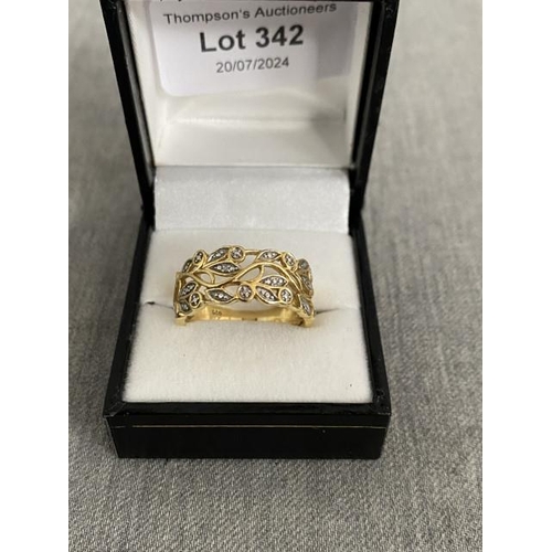 342 - 925 silver gilt foliage design ring (size V)