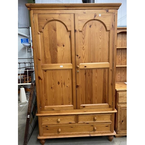 40 - Good quality pine 2 door/3 drawer wardrobe 207H 124W 56D