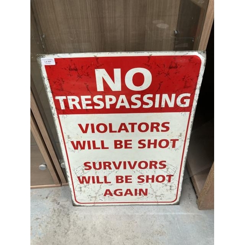 464 - Reproduction metal sign 'No Trespassing', NEW 50X70CM