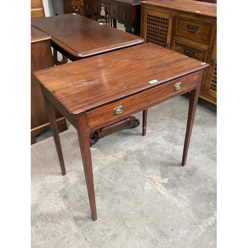 111 - Georgian mahogany hall table 72H 76W 46D