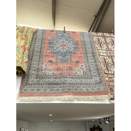 112 - Hand knotted Pakistani rug 205 x 125cm