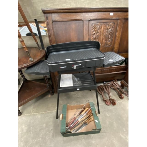 137 - AMBIANO electric table grill with BBQ accessories