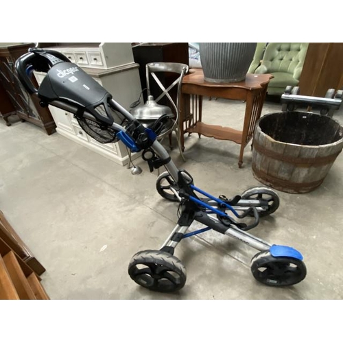 142 - Clicgear 8 golf pushcart