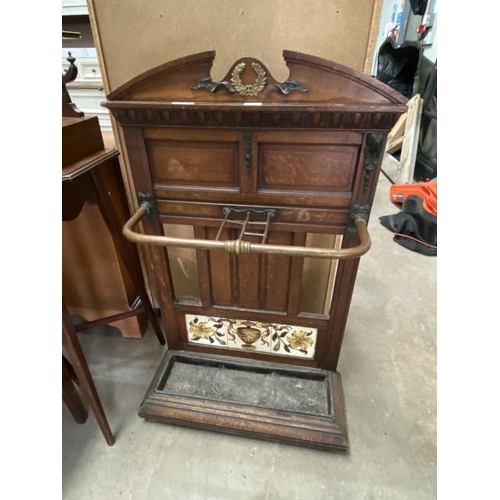 175 - Edwardian oak umbrella stand 106H 66W 24D