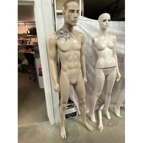 200 - Male form mannequin 185H