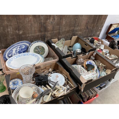 497 - 5 boxes of assorted collectables including silver plated cutlery, Jasperwares, Wedgwood mug commemor... 