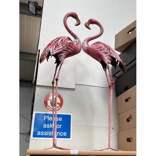 506 - Pair of metal garden flamingos, NEW 98H