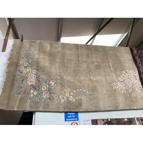 525 - Oriental cream ground rug 360 x 280cm