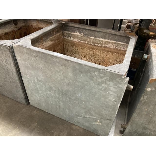 530 - Galvanised water tank/planter 50H 59W 51D