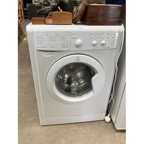 550 - Indesit IWSC61051 washing machine 60W