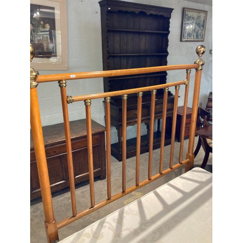 93 - Victorian double metal bedframe with bed base