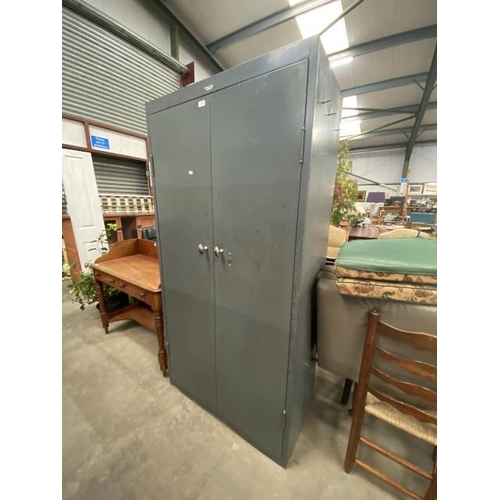 201 - Sheer Pride metal 2 door workshop cupboard with one shelf to the interior 183H 92W 46D