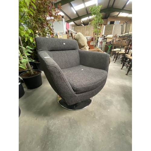 225 - Grey chenille Verikon swivel lounge chair with chrome base 82W