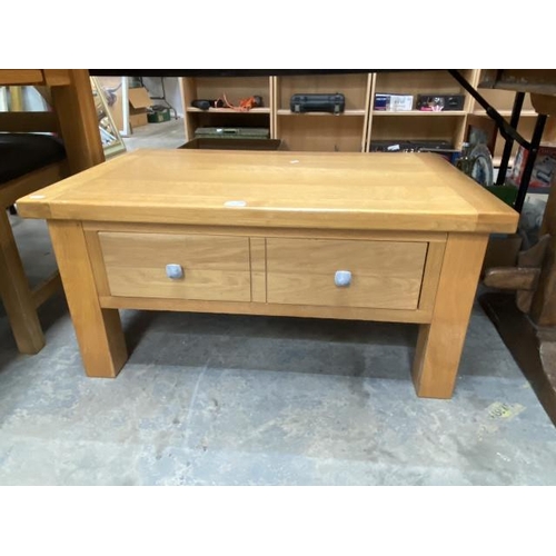 270 - Good quality oak 2 drawer coffee table 46H 92W 60D - RETURNING MOULD INSIDE