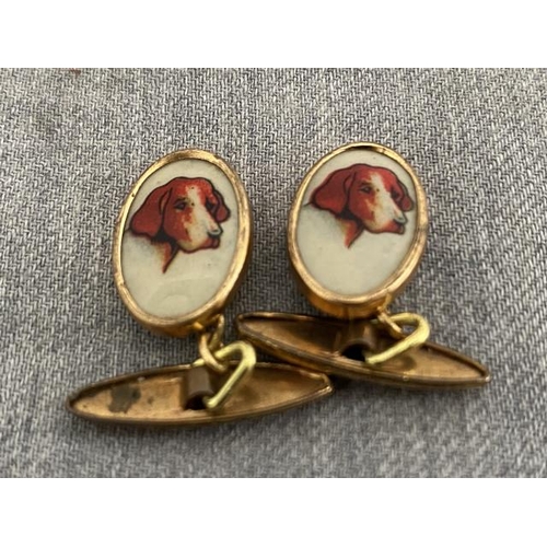 378 - Pair of gold tone & enamel cufflinks (possibly gold) 4.3g