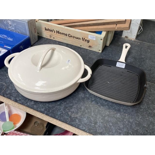 418 - Cast iron enamel dish & griddle pan