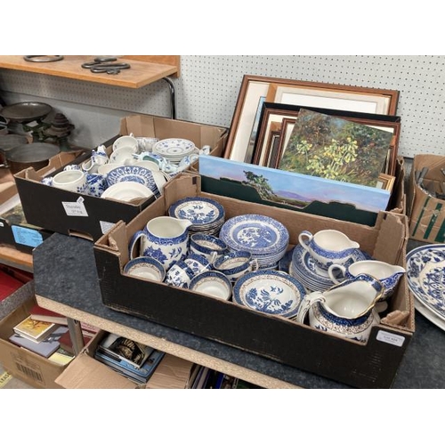 424 - 2 boxes of blue & white pottery inc. Booths 'Real Old Willow', Rington's etc. & a box of pictures in... 