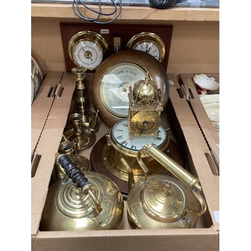 460 - 2 brass chamber sticks, 2 brass kettles, 2 barometers, Timemaster ship's clock, brass lantern clock ... 